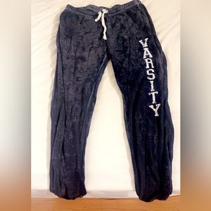 Sweats so cute😍😍